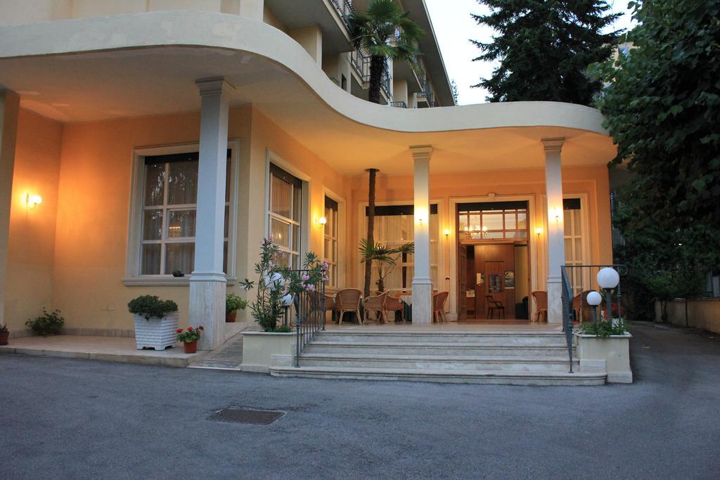 Hotel Reale Fiuggi Exterior foto